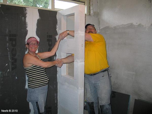 Riny en Francien Neefs aan het werk